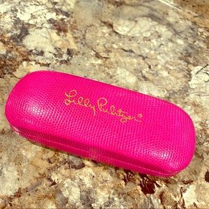 SOLD Lilly Pulitzer pink sunglasses case